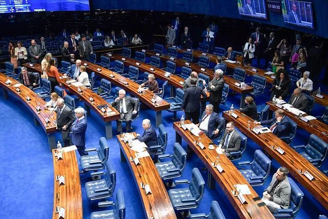 Proposta de compartilhamento de dados para perícia avança no Senado; saiba o que pode mudar